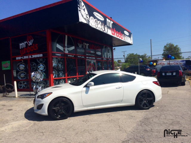 photo 2 Hyundai Genesis Coupe custom wheels Niche Apex - M126  20x8.5, ET +35, tire size 245/35 R20. 20x10.0 ET+40 275/30 R20