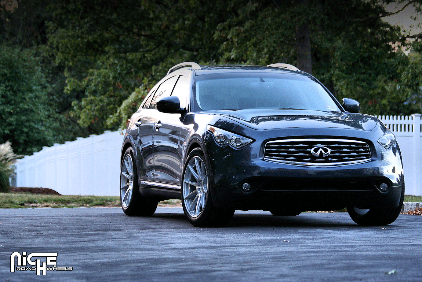 photo 2 Infiniti FX50 custom wheels Niche Essen - M146 21x, ET , tire size X R21. x ET