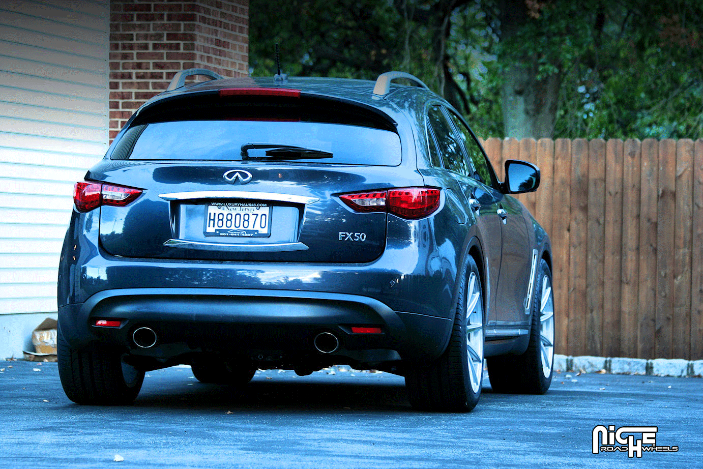 photo 3 Infiniti FX50 custom wheels Niche Essen - M146 21x, ET , tire size X R21. x ET