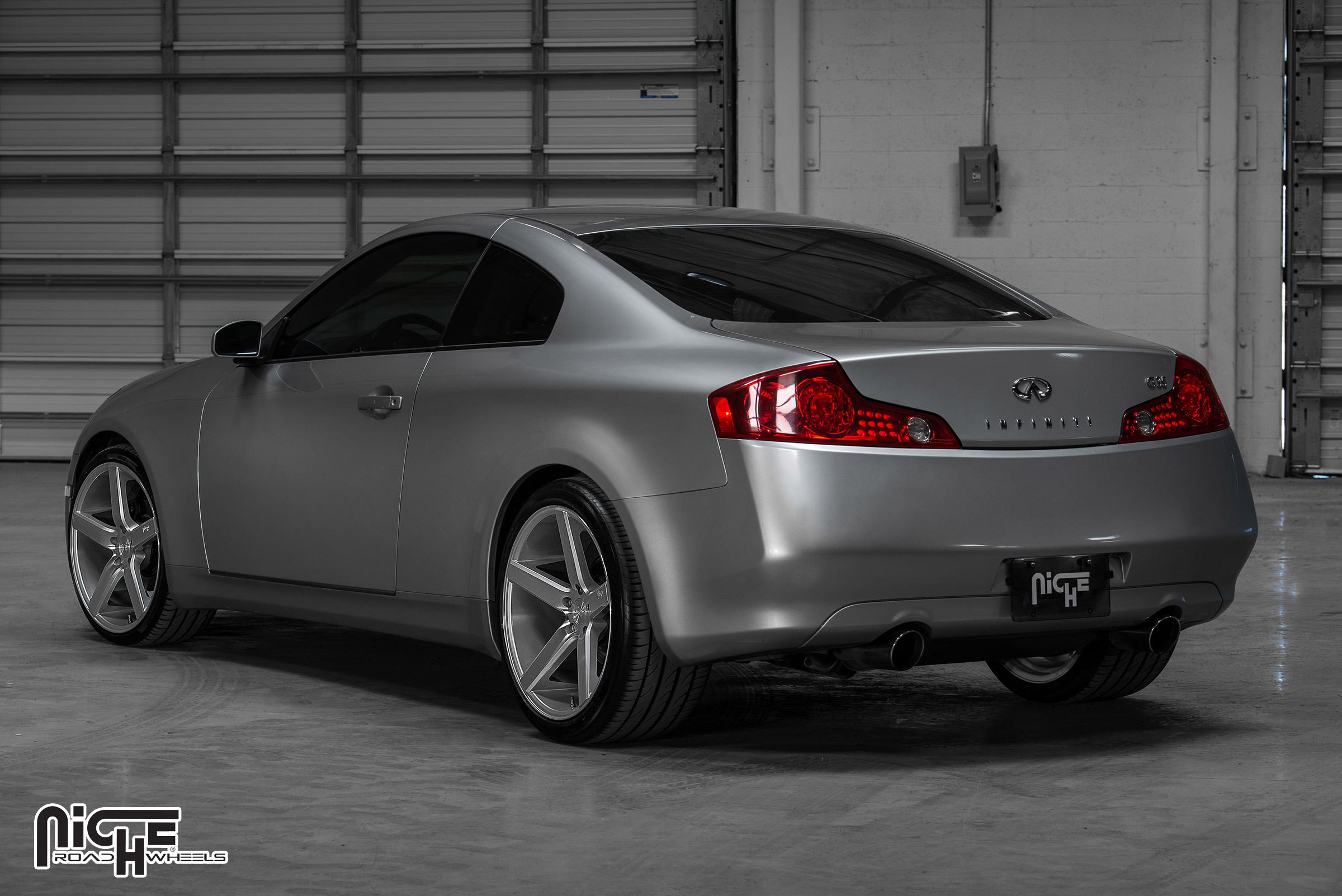 photo 2 Infiniti G35 custom wheels Niche Milan - M135 20x, ET , tire size X R20. x ET