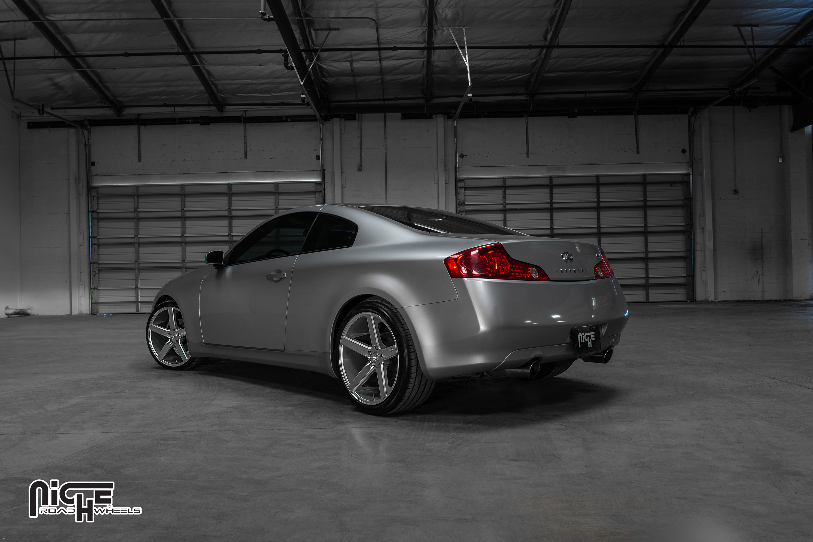 photo 4 Infiniti G35 custom wheels Niche Milan - M135 20x, ET , tire size X R20. x ET