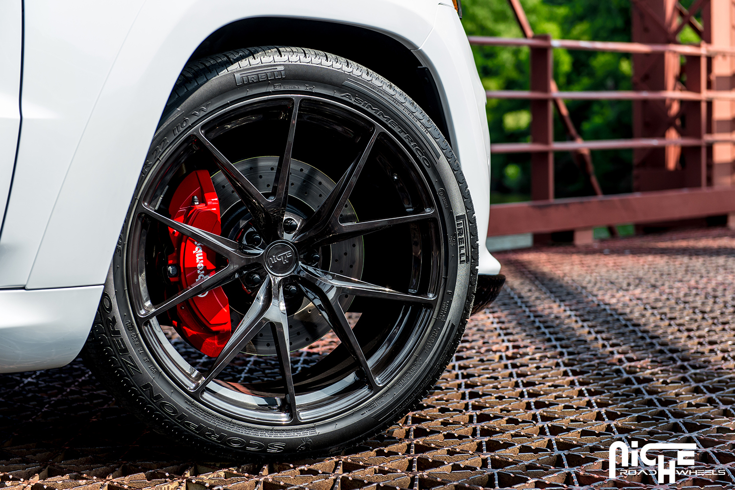 photo 1 Jeep Grand Cherokee custom wheels Niche Misano 22x10.5, ET , tire size 305/35 R22. x ET