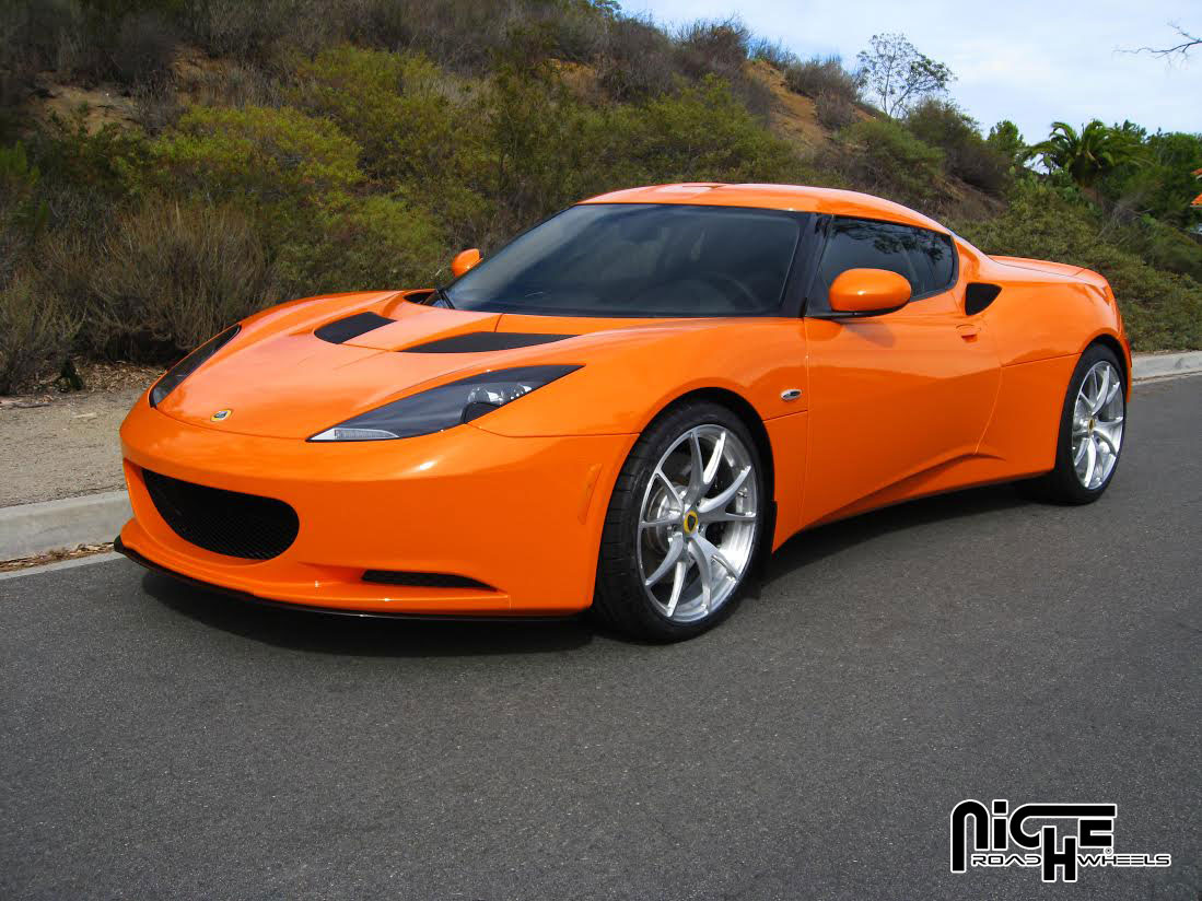photo 1 Lotus Evora custom wheels Niche Stüttgart 19x, ET +48, tire size 235/35 R19. 19x ET+62 275/35 R19