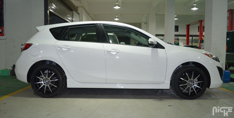 photo 2 Mazda Mazda3 custom wheels Niche NR10 - M122 18x8.0, ET +40, tire size 225/40 R18. x ET
