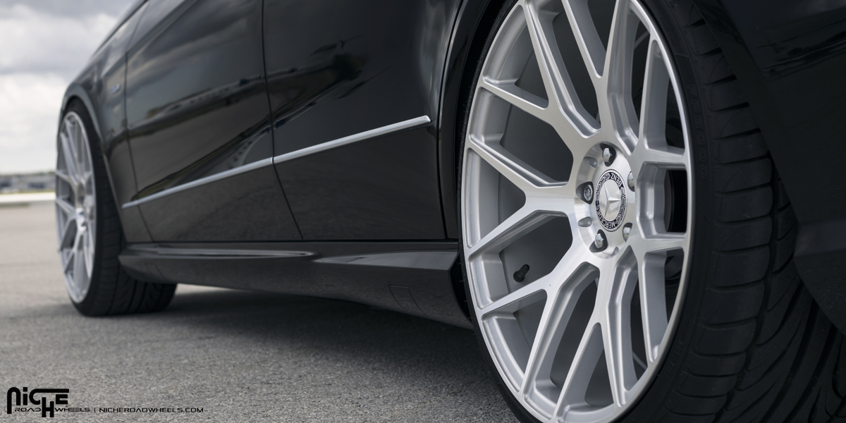 photo 1 Mercedes-Benz E-Class custom wheels Niche Intake - M160 20x8.5, ET , tire size 245/30 R20. 20x10.0 ET 285/25 R20