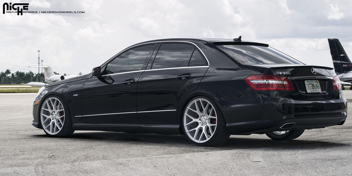 photo 2 Mercedes-Benz E-Class custom wheels Niche Intake - M160 20x8.5, ET , tire size 245/30 R20. 20x10.0 ET 285/25 R20
