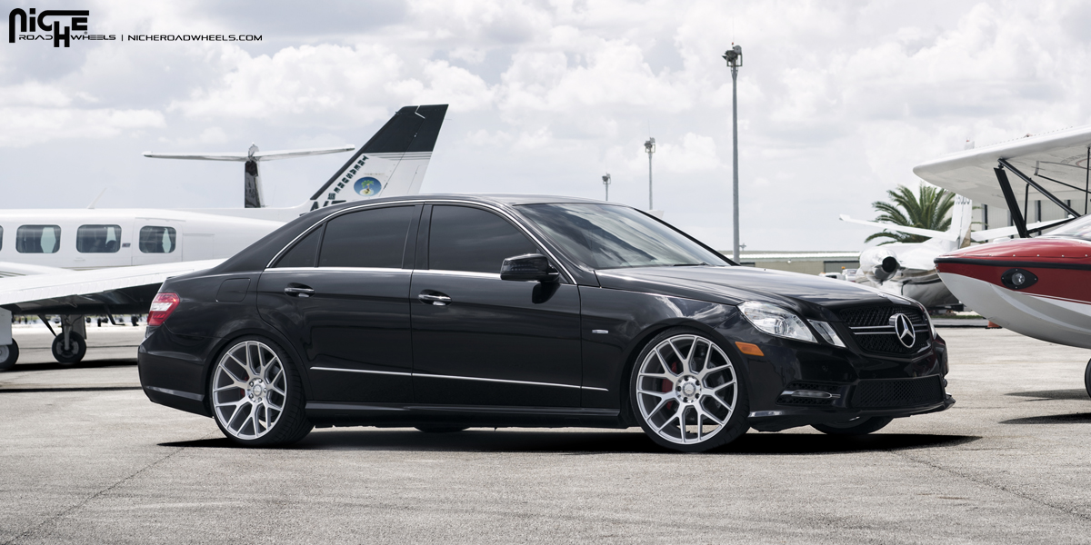 photo 5 Mercedes-Benz E-Class custom wheels Niche Intake - M160 20x8.5, ET , tire size 245/30 R20. 20x10.0 ET 285/25 R20