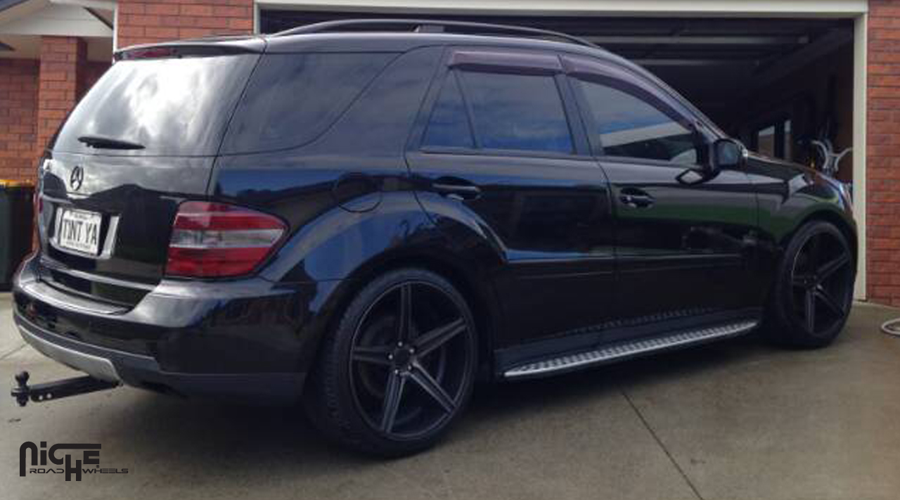 photo 1 Mercedes-Benz M-Class custom wheels Niche Apex - M126 22x10.5, ET +45, tire size 295/30 R22. x ET