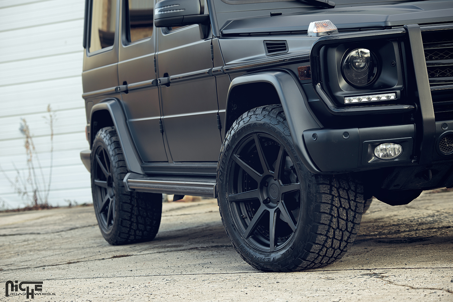 photo 1 Mercedes-Benz AMG G custom wheels Niche Nyx 20x10.0, ET , tire size 285/50 R20. x ET