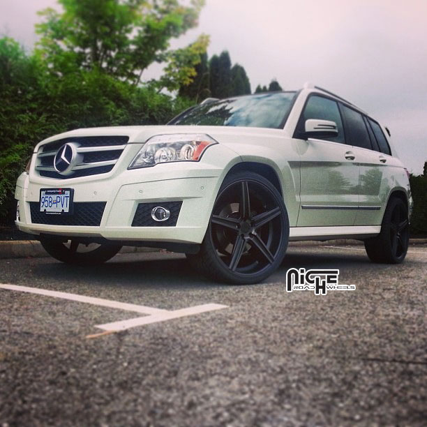 photo 1 Mercedes-Benz GLK-Class custom wheels Niche Apex - M126 22x, ET , tire size 265/30 R22. x ET