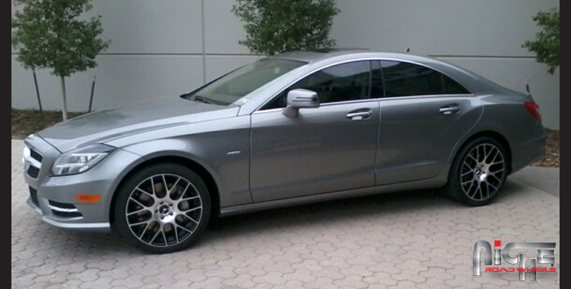 photo 2 Mercedes-Benz CLS-Class custom wheels Niche Circuit - M108  19x8.5, ET +25, tire size X R19. 19x9.5 ET+25