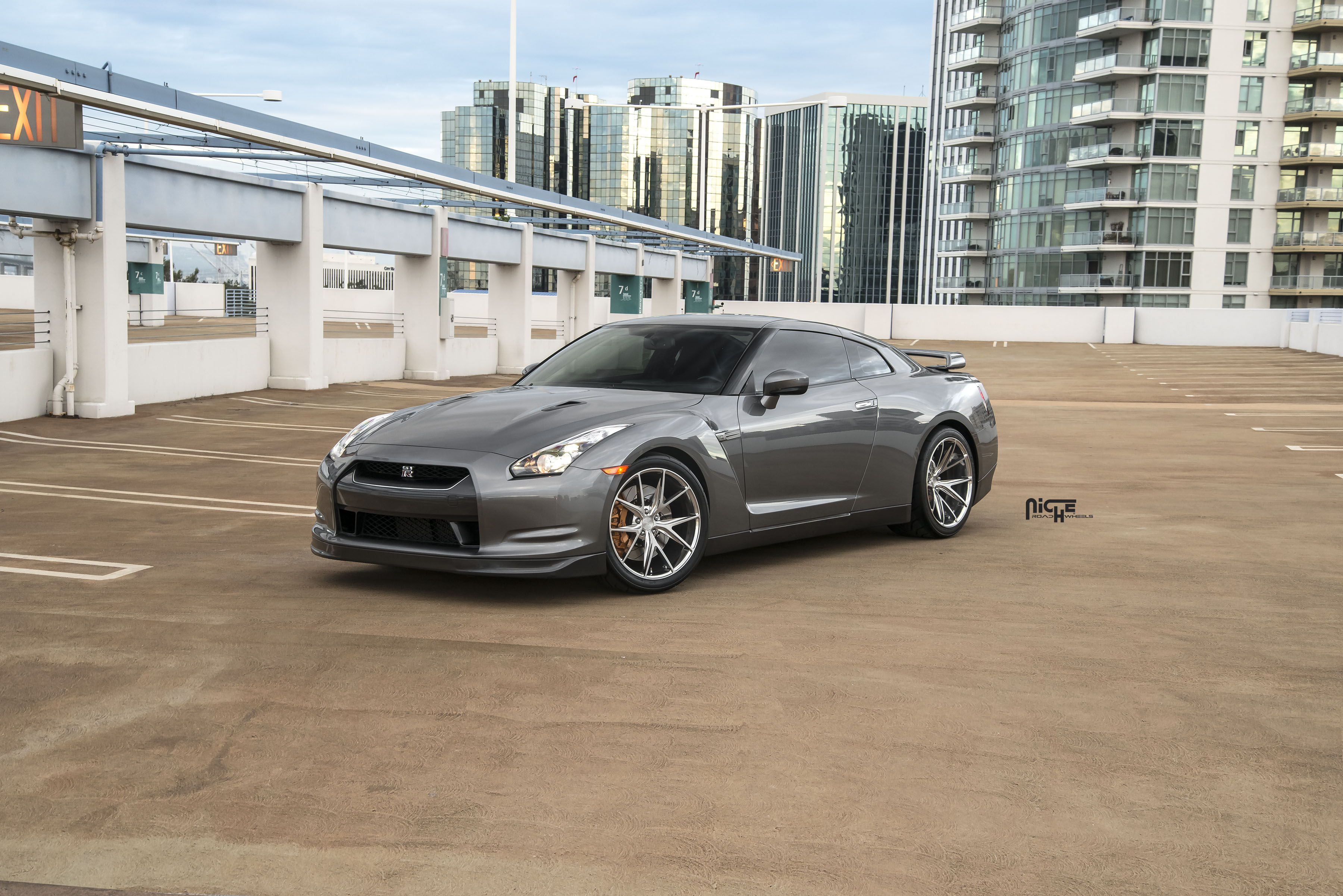 photo 2 Nissan GT-R custom wheels Niche Misano 20x10.0, ET , tire size X R20. 20x12.0 ET