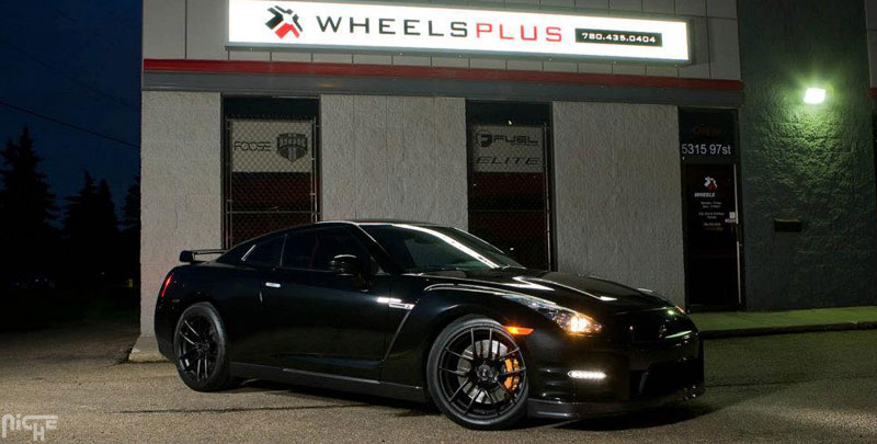 photo 1 Nissan GT-R custom wheels Niche Targa 20x9.5, ET , tire size 275/40 R20. 20x11.0 ET 315/35 R20