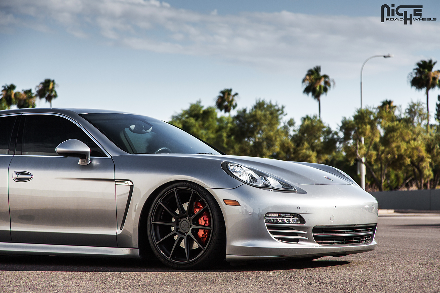 photo 4 Porsche Panamera custom wheels Niche Essen - M147 21x9.0, ET , tire size 265/30 R21. 21x10.5 ET 295/30 R21