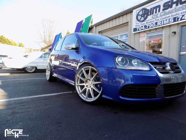 photo 1 Volkswagen GTI custom wheels Niche Essen - M146 19x, ET , tire size 225/35 R19. x ET 245/35 R