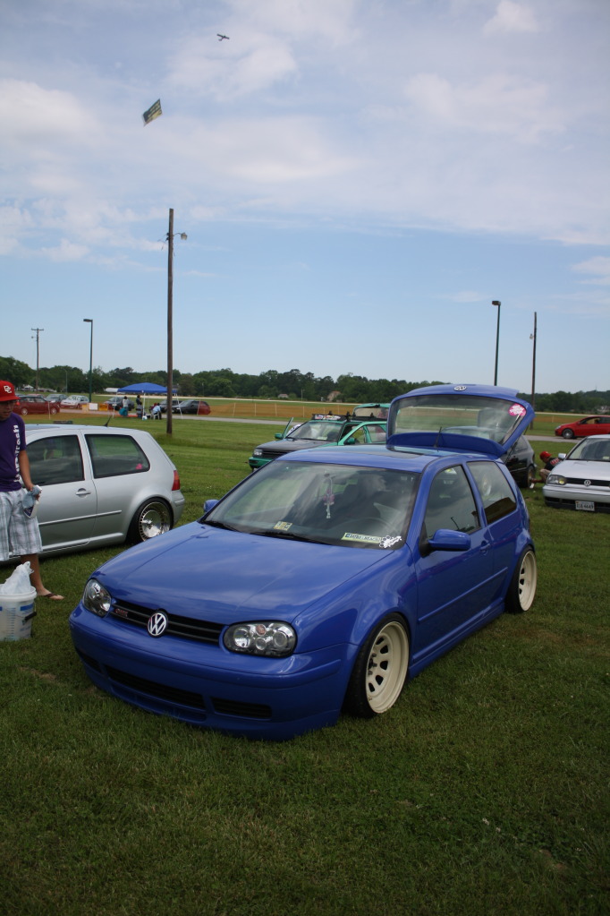 photo 15 Volkswagen Golf custom wheels Diamond Racing  17x8.0, ET 0, tire size 205/40 R17. x ET 205/40 R