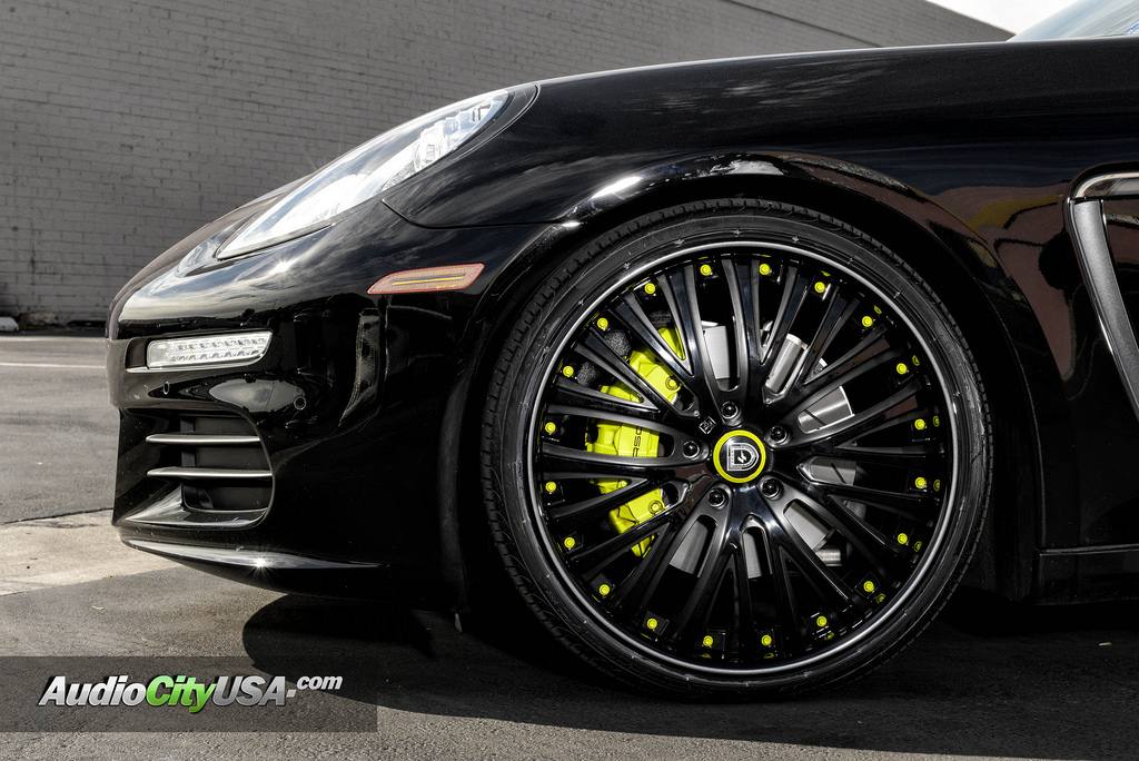 photo 3 Porsche Panamera E-Hybrid custom wheels Lexani LF-713 22x9.0, ET , tire size 245/30 R22. 22x10.5 ET 295/25 R22