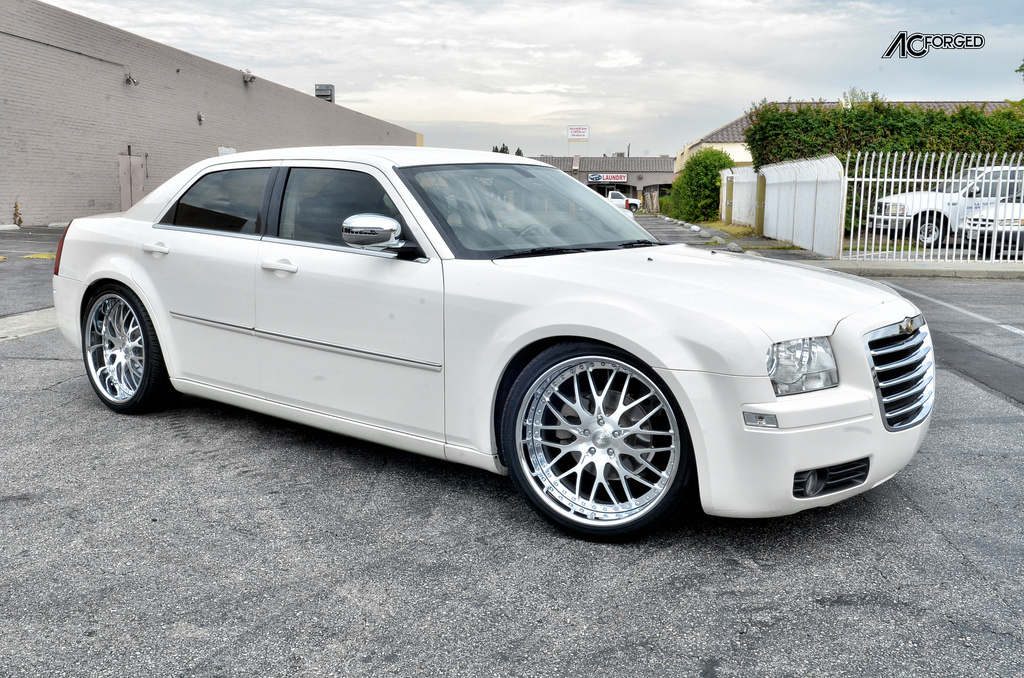 photo 5 Chrysler 300 custom wheels AC 313 22x9.5, ET , tire size 265/35 R22. x ET 