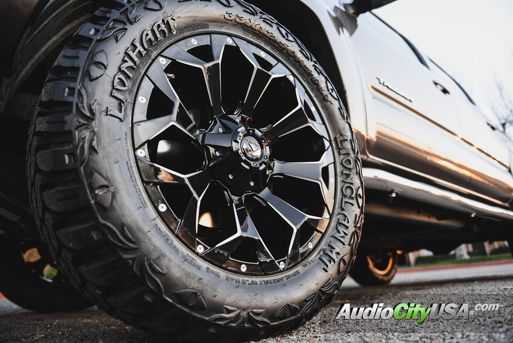 photo 1 Toyota Tacoma custom wheels Fuel D546 20x9.0, ET , tire size 275/60 R20. x ET 