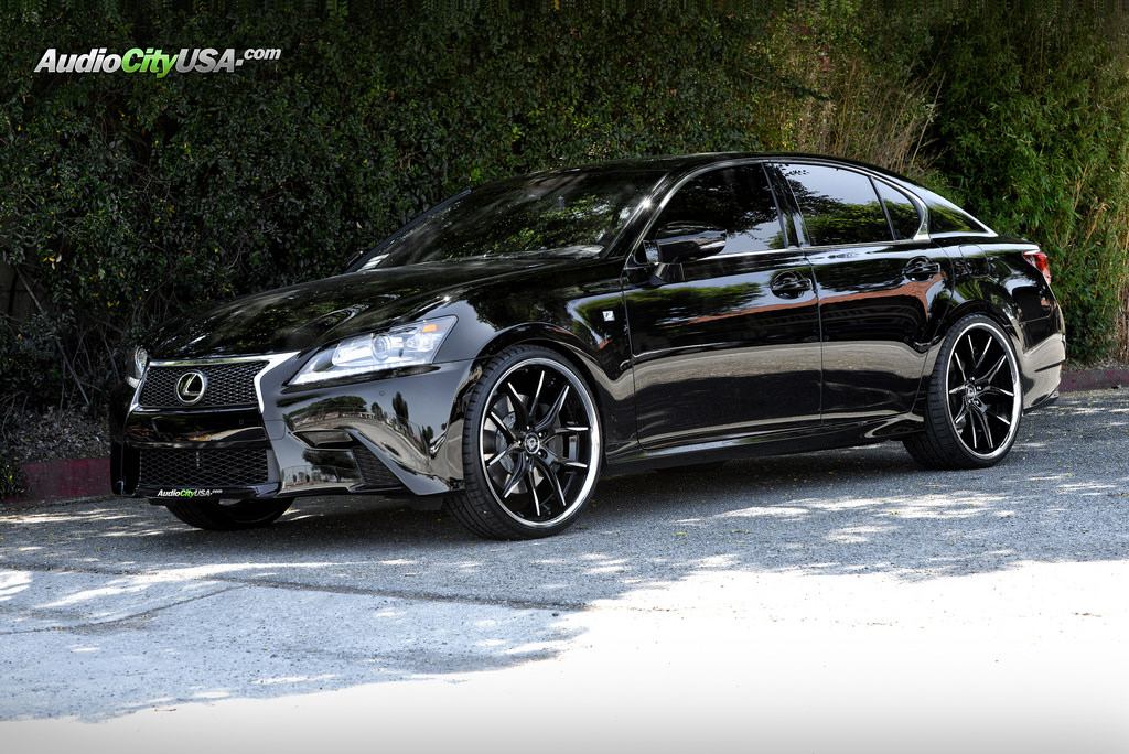 photo 4 Lexus GS 350 custom wheels Lexani R Twelve 22x9.0, ET , tire size 235/30 R22. 22x10.0 ET 275/25 R22