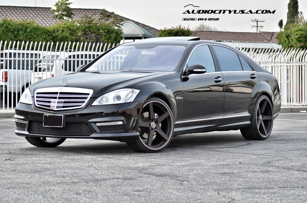 photo 3 Mercedes-Benz S-Class custom wheels Giovanna Koko Kuture Sardinia 5 22x9.0, ET , tire size 245/30 R22. 22x10.5 ET 295/25 R22