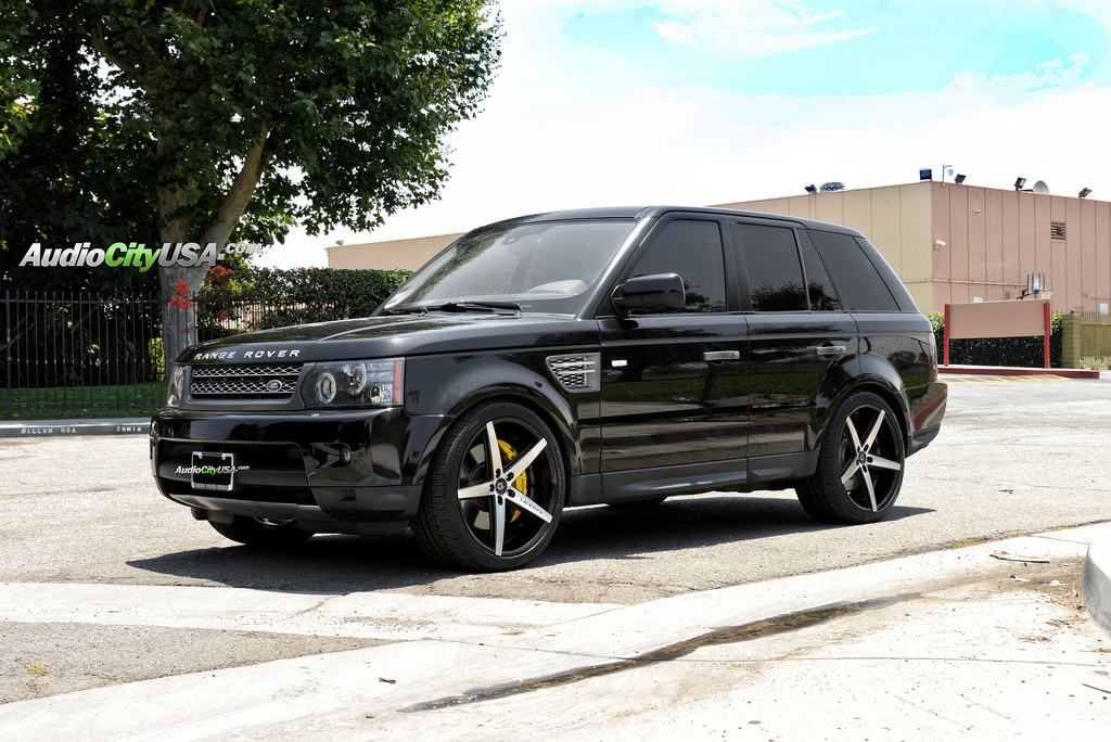 photo 2 Land Rover Range Rover custom wheels Lexani R Four 22x10.0, ET , tire size 285/35 R22. x ET 