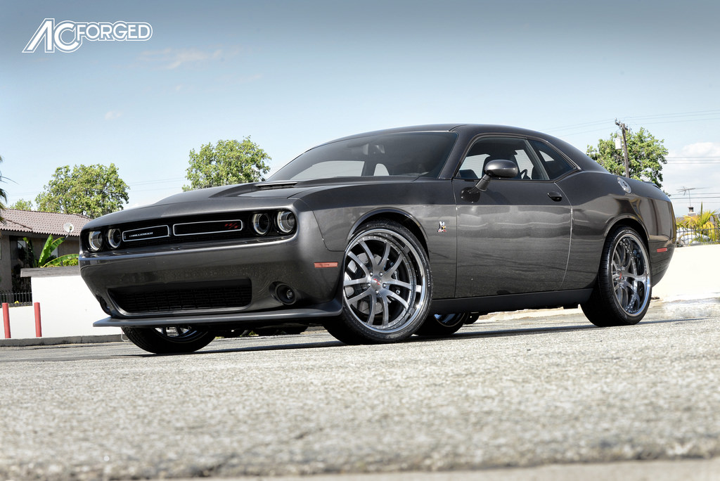 photo 4 Dodge Challenger custom wheels AC 312 22x9.0, ET , tire size 265/35 R22. 22x10.5 ET 295/30 R22