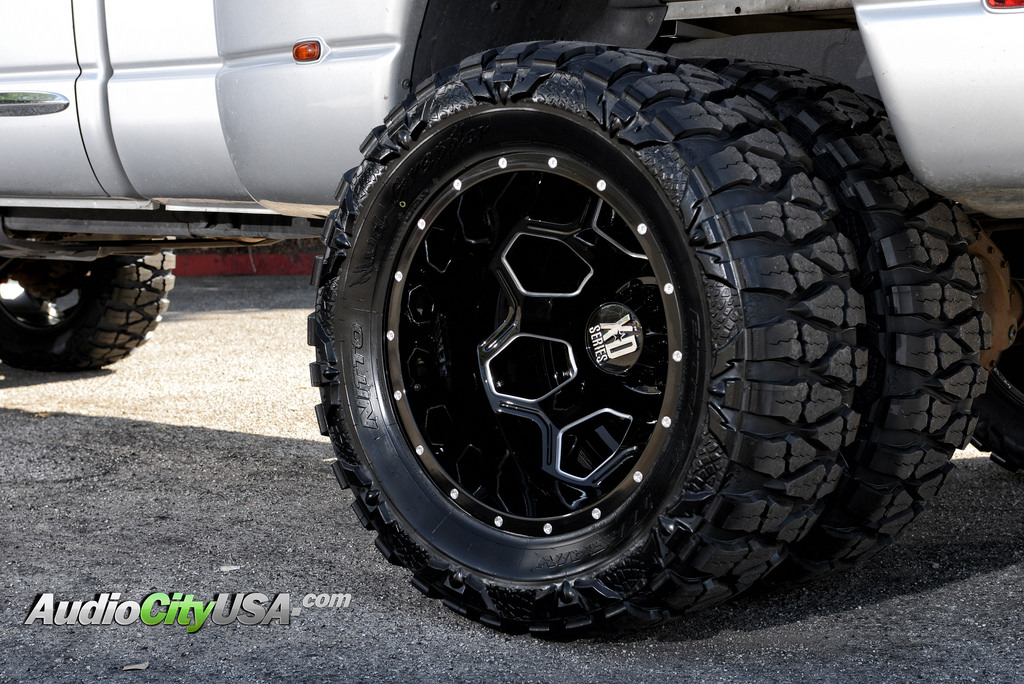 photo 7 Dodge Ram 3500 custom wheels XD 815 Battalion 22x8.25, ET , tire size 345/55 R22. x ET