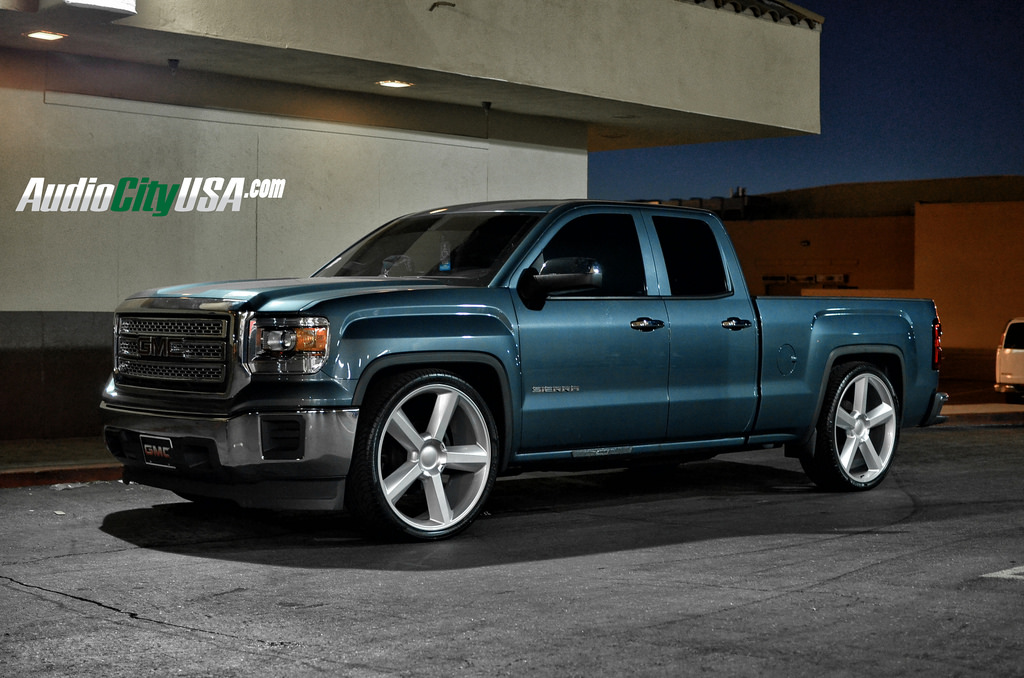 photo 3 GMC Sierra 1500 custom wheels LTZ Replica 26x10.0, ET , tire size 305/30 R26. x ET 