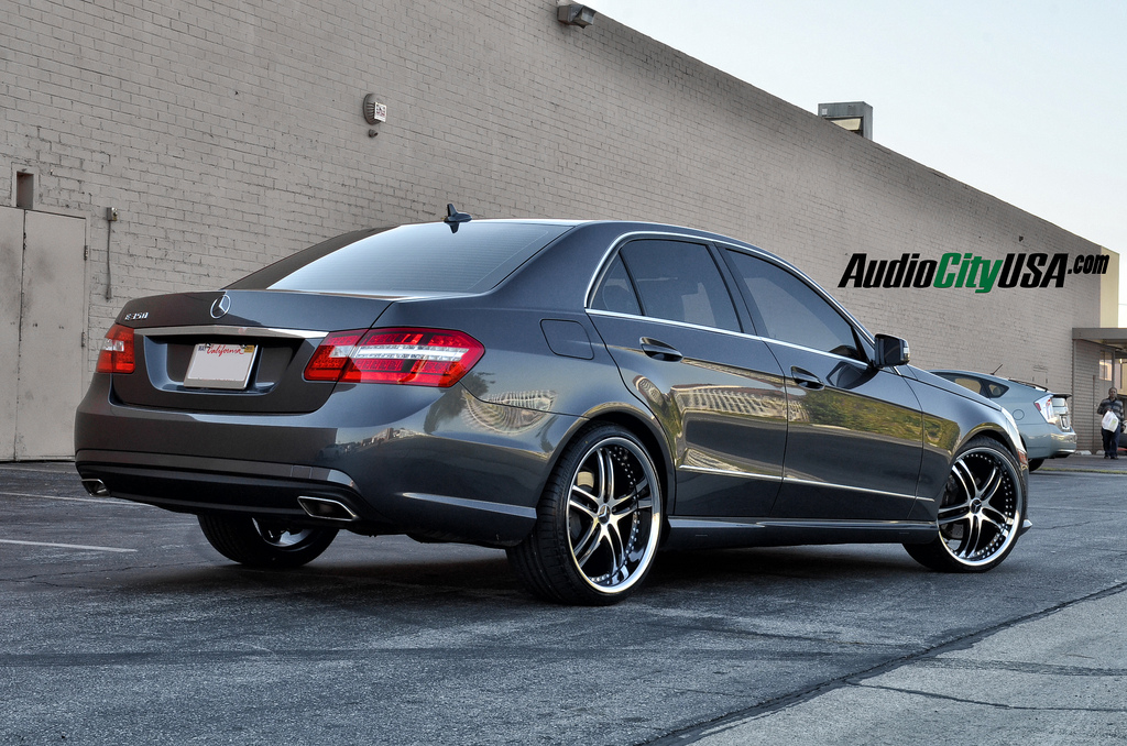 photo 2 Mercedes-Benz E-Class custom wheels XIX X15 20x8.5, ET , tire size 245/30 R20. 20x10.0 ET 255/30 R20