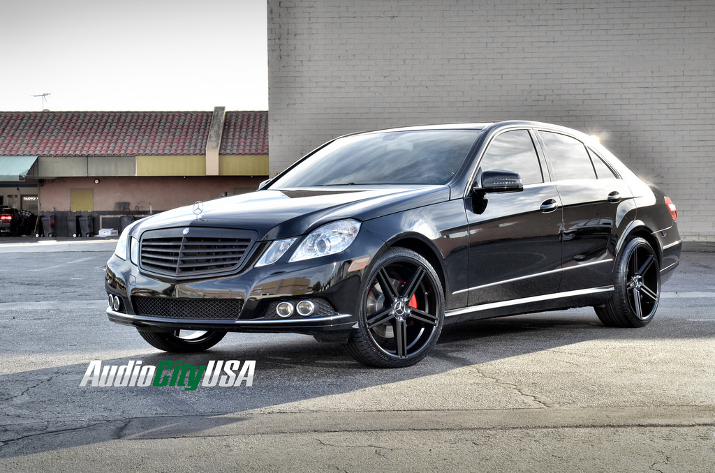 photo 3 Mercedes-Benz E-Class custom wheels Gianelle Lucca 20x8.5, ET , tire size 245/30 R20. 20x10.0 ET 255/30 R20