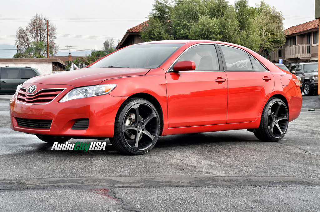 photo 2 Toyota Camry custom wheels Giovanna Dalar 5 20x8.5, ET , tire size 235/35 R20. 20x10.0 ET 275/30 R20