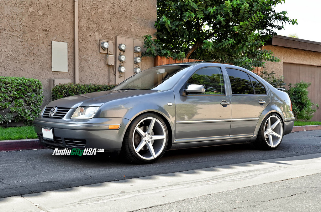 photo 4 Volkswagen Jetta custom wheels STR 607 18x8.0, ET , tire size 225/40 R18. 18x9.0 ET 245/35 R18