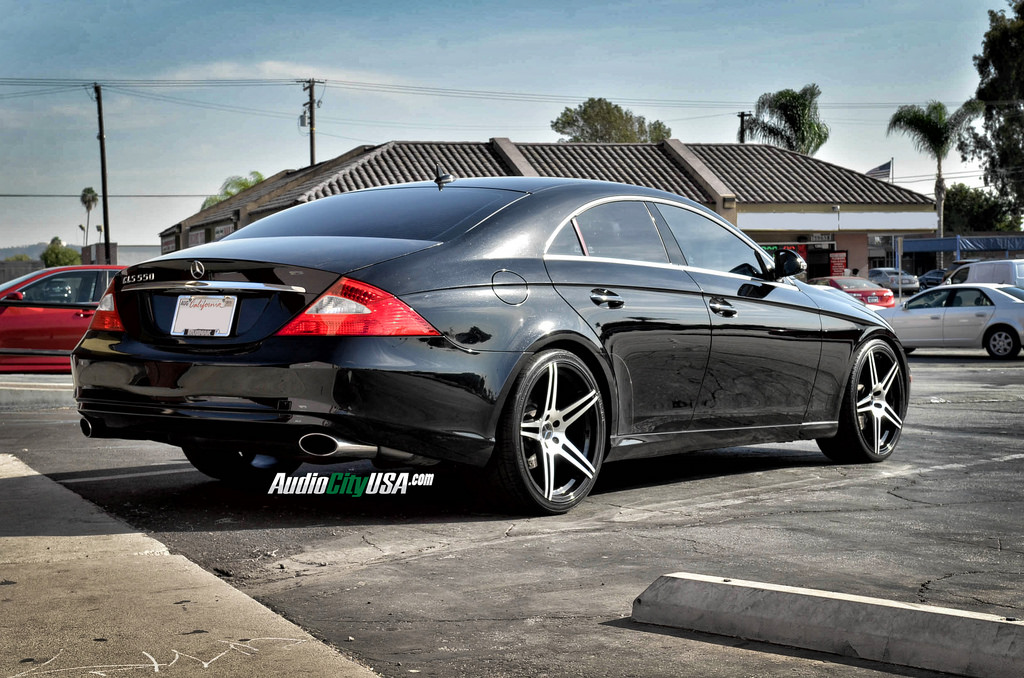 photo 2 Mercedes-Benz CLS-Class custom wheels AZAD 5120 20x9.0, ET , tire size 255/30 R20. 20x10.5 ET 305/25 R20