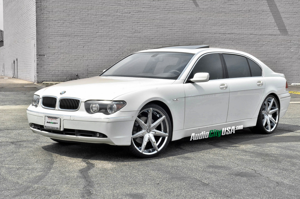 photo 4 BMW 745 custom wheels Lexani R7 22x9.0, ET , tire size 265/30 R22. 22x10.5 ET 295/25 R22