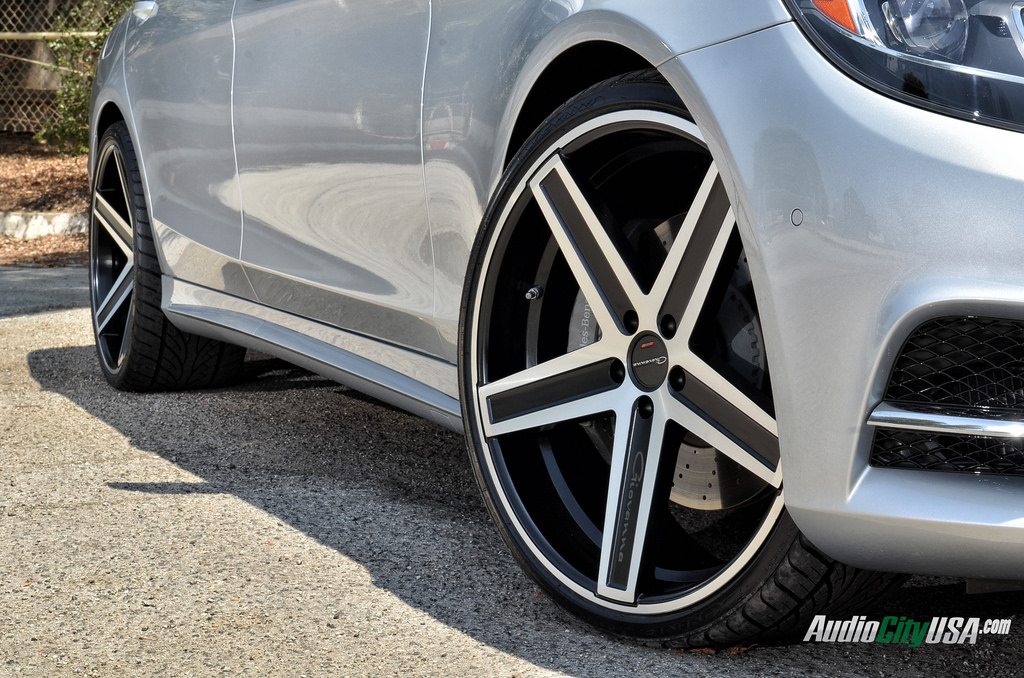 photo 1 Mercedes-Benz S-Class custom wheels Giovanna Dramuno 5 22x9.0, ET , tire size 245/30 R22. 22x10.5 ET 295/25 R22