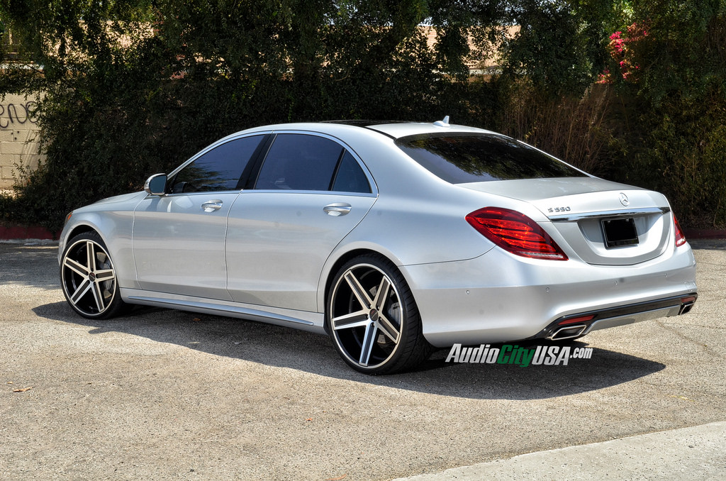 photo 6 Mercedes-Benz S-Class custom wheels Giovanna Dramuno 5 22x9.0, ET , tire size 245/30 R22. 22x10.5 ET 295/25 R22