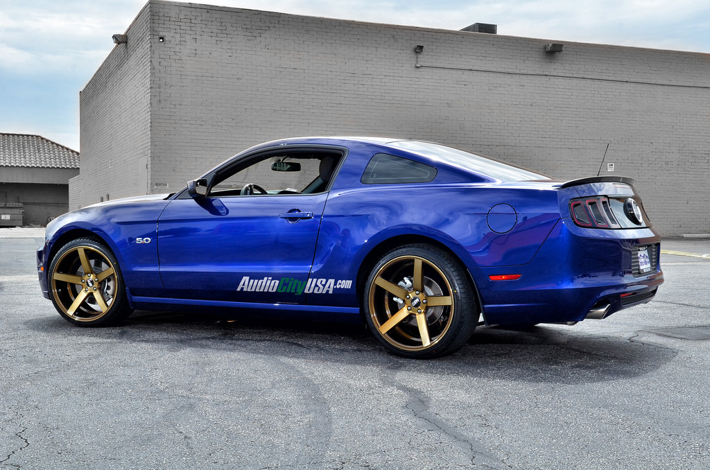photo 3 Ford Mustang custom wheels STR 607 20x10.5, ET , tire size 285/30 R20. x ET