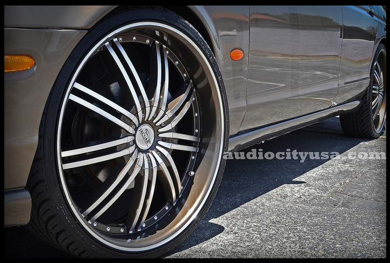 photo 1 Jaguar S-TYPE custom wheels Phino 118 22x8.0, ET , tire size 225/30 R22. x ET 