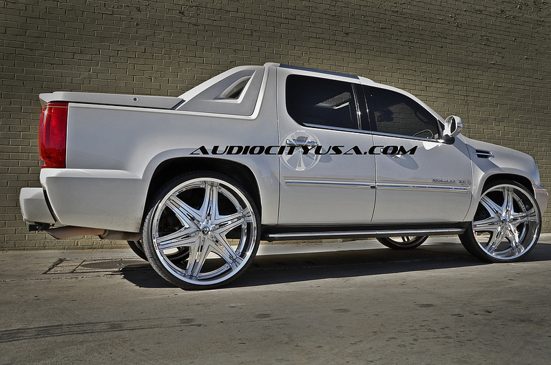 photo 2 Cadillac Escalade EXT custom wheels Diablo Elite 30x10.0, ET , tire size 265/30 R30. x ET