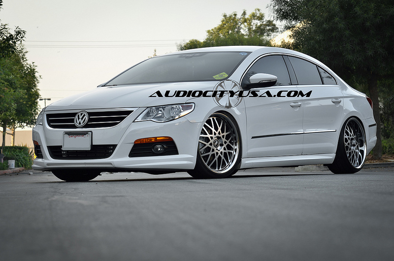 photo 2 Volkswagen CC custom wheels Concept One RS 20x8.5, ET , tire size 225/35 R20. 20x10.0 ET 245/30 R20
