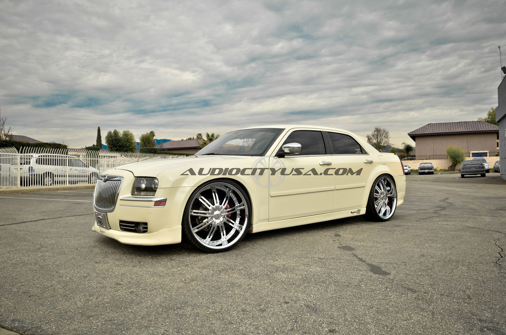 photo 3 Chrysler 300 custom wheels Velocity VW 800 24x10.0, ET , tire size 275/25 R24. x ET 