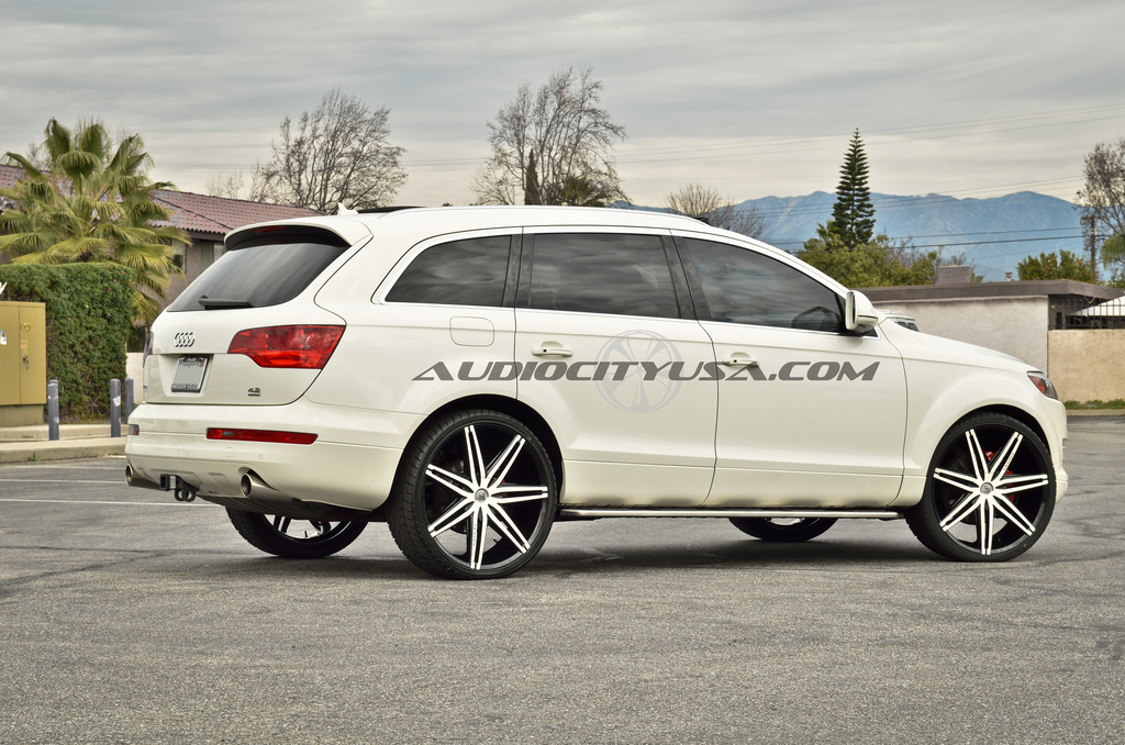 photo 7 Audi Q7 custom wheels Lexani Johnson 24x10.0, ET , tire size 275/30 R24. x ET