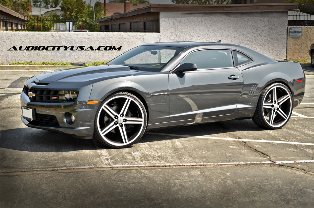photo 2 Chevrolet Camaro custom wheels IROC  24x, ET , tire size 275/25 R24. x ET 