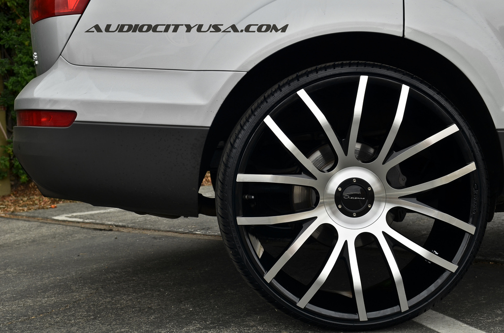 photo 3 Audi Q7 custom wheels Giovanna Sienna 26x10.0, ET , tire size 275/25 R26. x ET