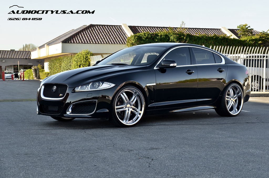 photo 5 Jaguar XF custom wheels XIX X15 22x9.0, ET , tire size 235/30 R22. 22x10.5 ET 275/25 R22