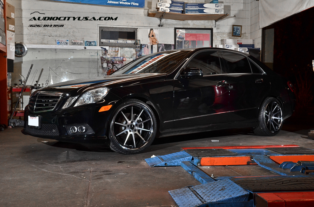 photo 2 Mercedes-Benz E-Class custom wheels Euro Mag EM10 20x8.5, ET , tire size 225/35 R20. 20x10.0 ET 255/30 R20