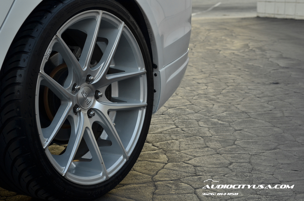 photo 1 Hyundai Sonata custom wheels Niche Targa 19x9.5, ET , tire size X R19. x ET