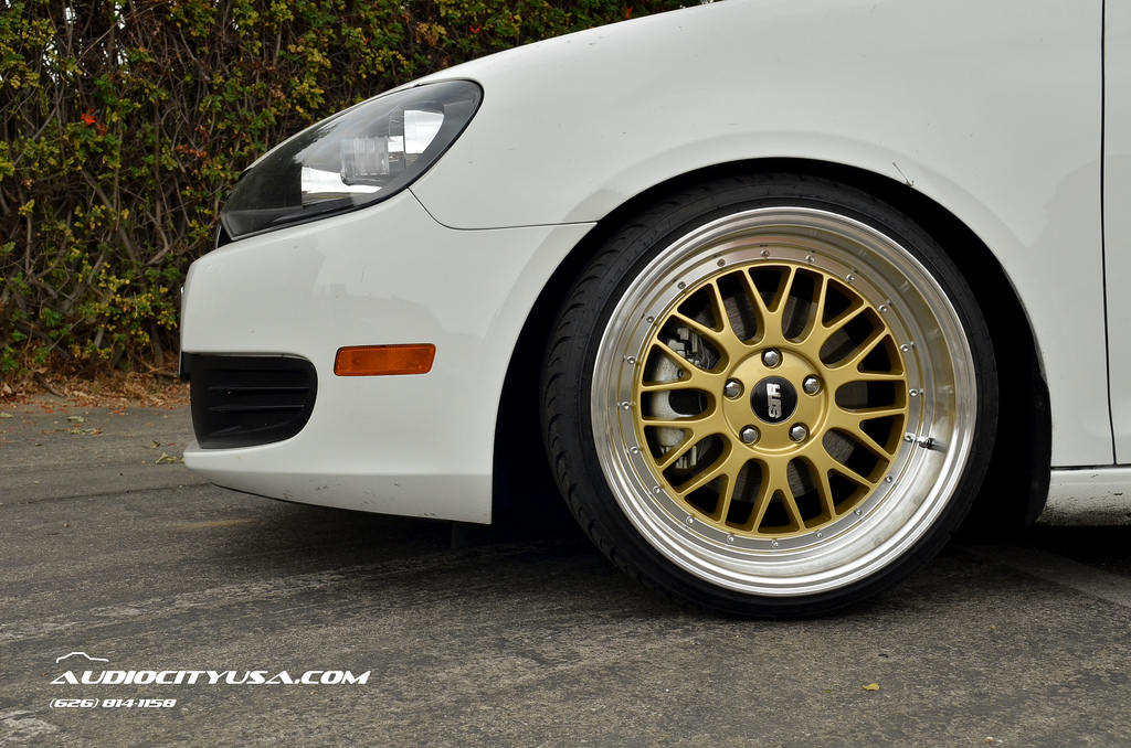 photo 5 Volkswagen Jetta SportWagen custom wheels STR 601 18x9.5, ET , tire size 215/35 R18. x ET
