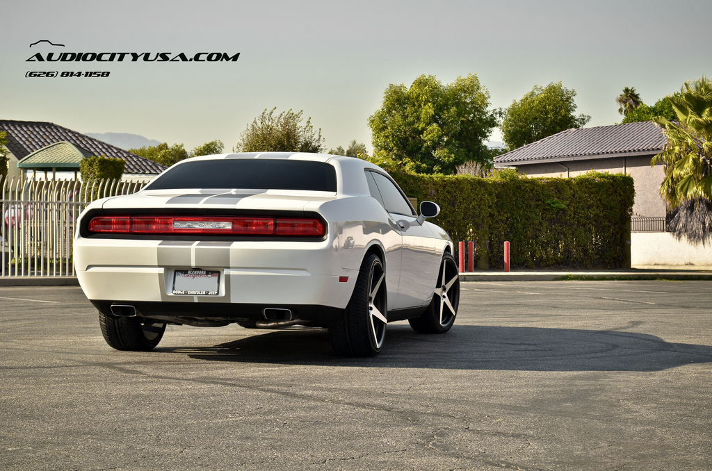 photo 4 Dodge Challenger custom wheels Blaque Diamond BD 300 22x9.0, ET , tire size 265/35 R22. 22x10.5 ET 295/30 R22